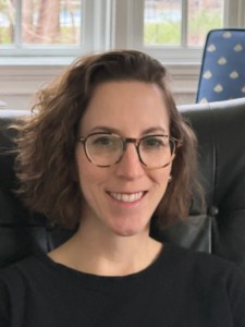 portrait photo of Hannah Halbreich